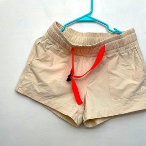 gapfit size small women’s khaki dri for hiking shorts